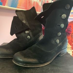 Suede button up bootie (Adeson) By Steven